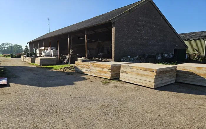 Gebruikte betonplaten