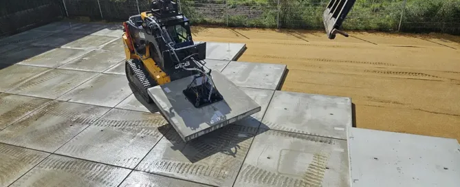 Betonplaten parkeerplaats